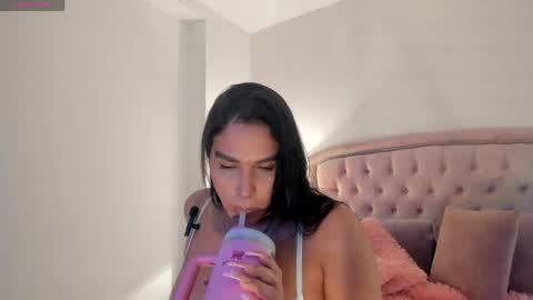 cailyn  online show from April 26, 7:23 pm