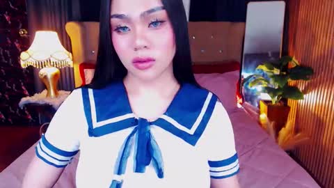 _empressvalerie_ online show from February 20, 6:19 am