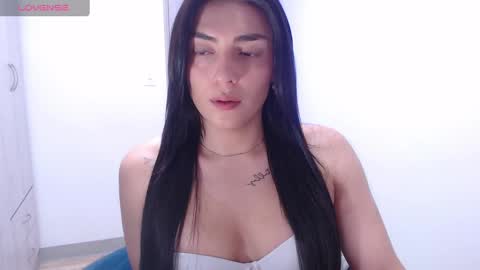 Snapshot of _ericavanderhill_ chatting on October 7, 2:45 am  Erica Vanderhill  online show from October 7, 2:45 am