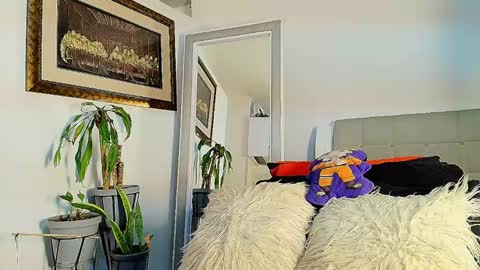 Jade  online show from September 17, 2:49 am