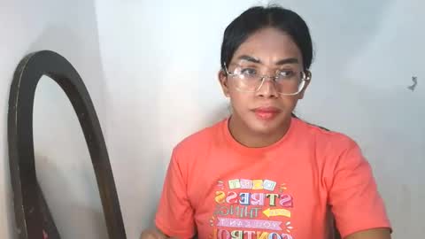 _karie_ online show from October 7, 2:40 pm