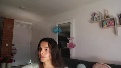 Anastasia Vahos online show from April 9, 5:30 pm