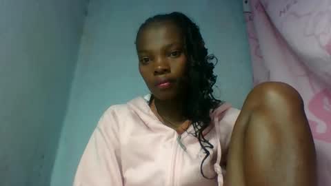 aadienne online show from June 3, 8:23 pm
