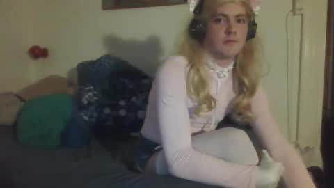 Abby Harper online show from March 16, 11:30 pm