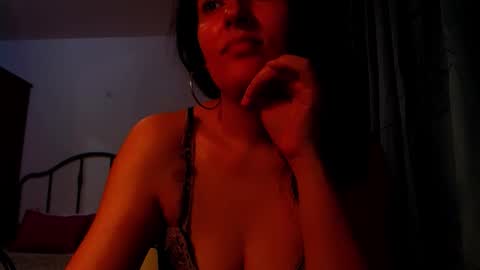 amy        online show from April 19, 9:28 pm