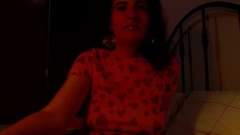 amy        online show from June 3, 9:40 pm