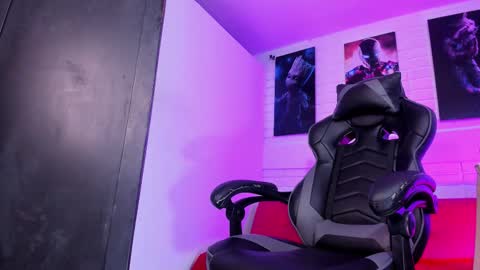 Alahia Rodriguez online show from November 1, 8:17 pm