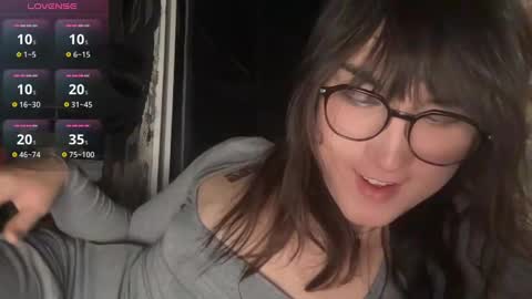 alealacta online show from October 2, 4:02 am