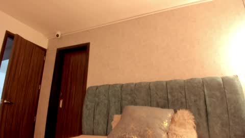 Aleera online show from March 28, 8:44 pm