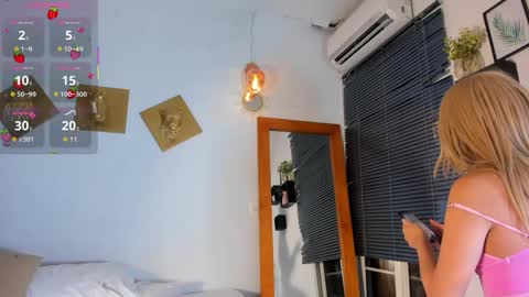 aleexiiaa online show from April 22, 3:46 am