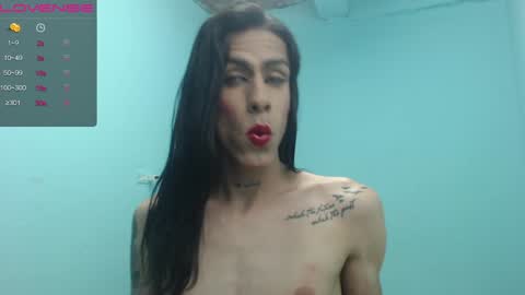 aleja online show from December 18, 11:30 pm