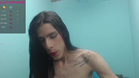 aleja online show from December 29, 10:57 pm