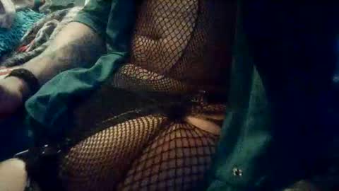 aless_lorraines online show from October 26, 7:26 am