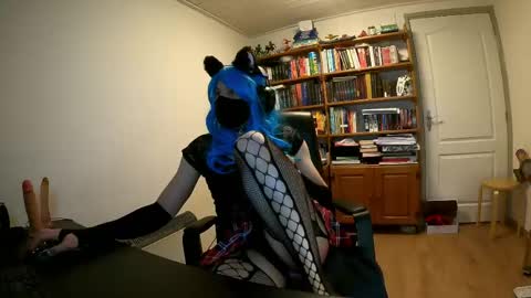 alexxa2079 online show from April 11, 6:11 pm