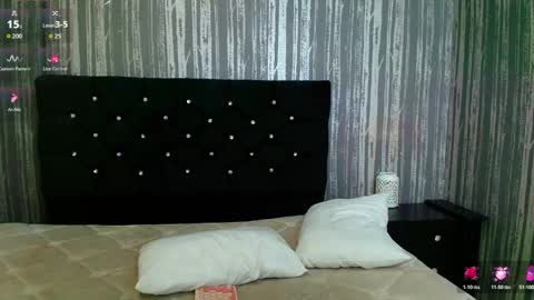 alicee_moonn online show from April 11, 6:55 pm