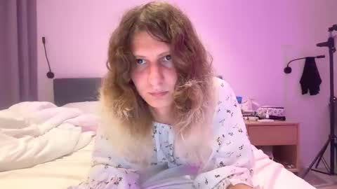 AlicePinkhead online show from October 27, 11:51 am