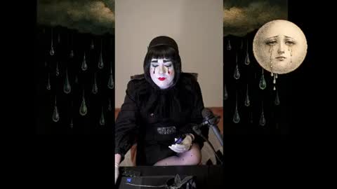 alinawhitegoth online show from June 15, 11:07 pm