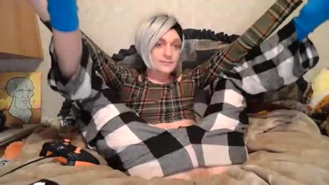 Alisha online show from November 22, 9:44 am