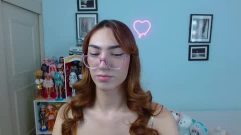 Snapshot of allisonblossom chatting on March 6, 11:38 pm online show from March 6, 11:38 pm