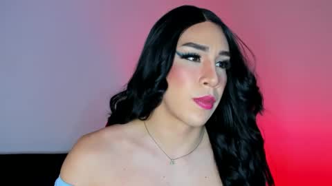 Hazel Bowie online show from October 25, 2:39 am