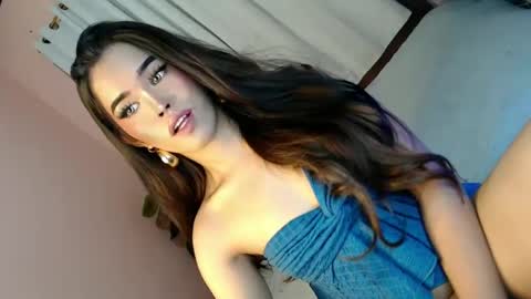 Snapshot of alove_too_last chatting on February 27, 1:28 pm LEXY online show from February 27, 1:28 pm