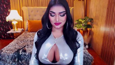 Alura Jhenson online show from March 8, 6:33 pm