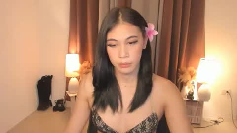 alwina_williams online show from April 23, 7:16 am