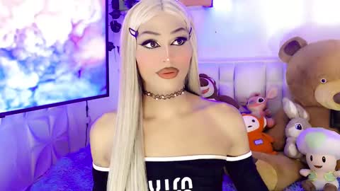 amal_baddel_ online show from March 5, 2:10 am