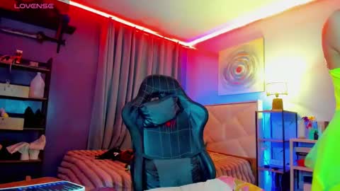 AMETHYST look at my BIO online show from December 21, 8:25 pm