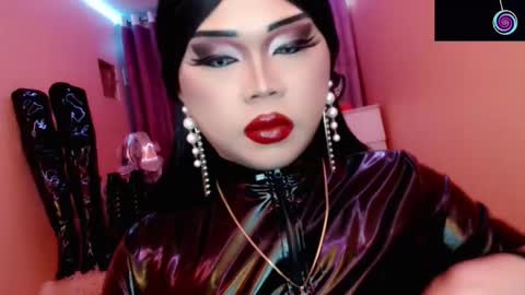 Queen Mireska online show from March 21, 4:45 pm