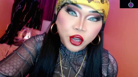 Queen Mireska online show from April 10, 2:56 pm