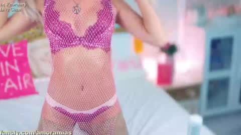 Snapshot of amoramias chatting on February 14, 6:40 pm  Im the first transgender post-op model on haturbate. I have a new sweet pussy... online show from February 14, 6:40 pm