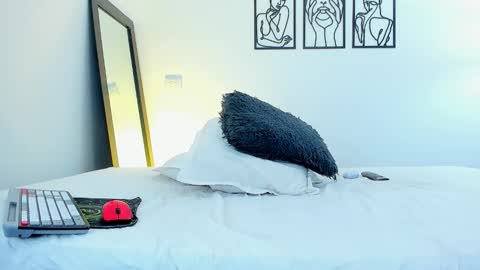 Andrea Cherry online show from March 10, 2:09 pm