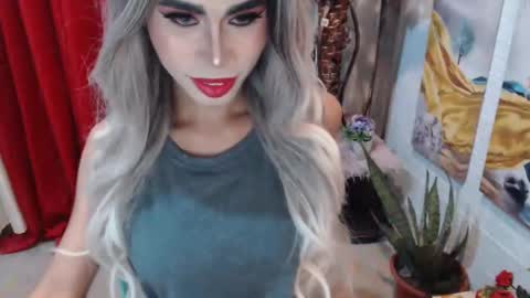 DIVINE ANGEL online show from February 4, 10:00 am