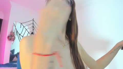 Snapshot of angely_sweet01 chatting on October 23, 9:08 pm Angely online show from October 23, 9:08 pm