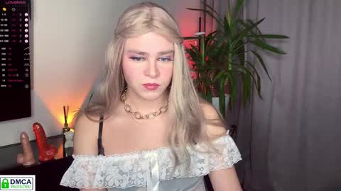 anjalin_sososok online show from October 13, 5:20 am