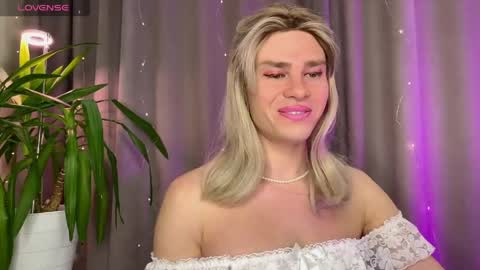 anjalin_sososok online show from April 24, 4:37 am