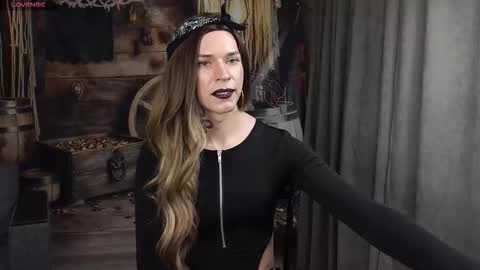 Anna online show from March 7, 3:40 pm