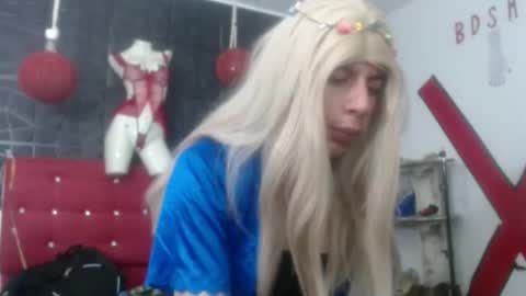 Anne online show from November 8, 9:10 am