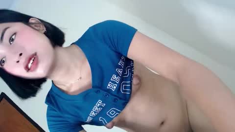 Snapshot of anneliciousss chatting on October 22, 10:13 pm anneliciousss online show from October 22, 10:13 pm