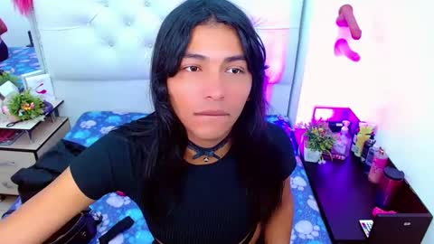 antonela_xx3 online show from February 8, 6:55 pm