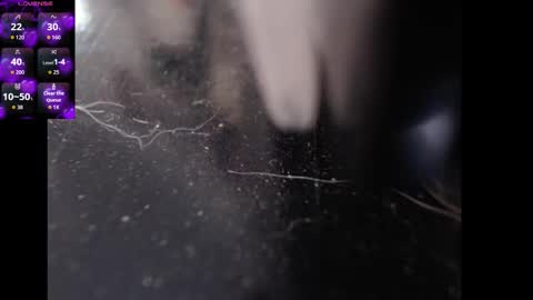 Snapshot of anyholl chatting on October 12, 1:57 pm any simsom online show from October 12, 1:57 pm