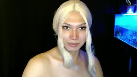 Snapshot of aphr0dite_x chatting on January 2, 8:39 am Roman Goddess online show from January 2, 8:39 am