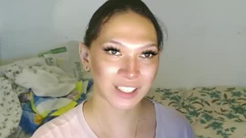 Snapshot of aphr0dite_x chatting on January 15, 3:39 pm Roman Goddess online show from January 15, 3:39 pm