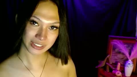 Snapshot of aphr0dite_x chatting on January 22, 11:12 am Roman Goddess online show from January 22, 11:12 am