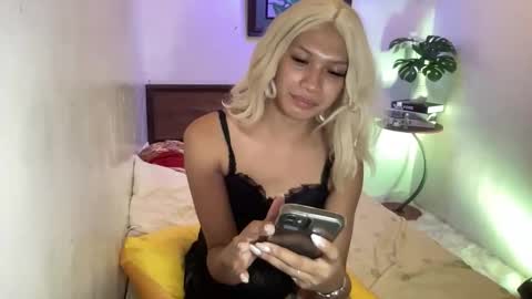 Snapshot of aphr0dite_x chatting on October 1, 5:02 pm Roman Goddess online show from October 1, 5:02 pm