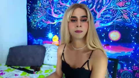 ariadna_dudamel online show from April 23, 1:35 am