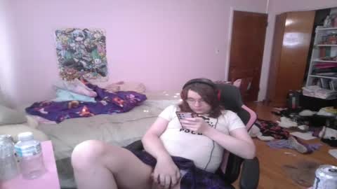 Ariathebrat online show from June 8, 9:36 pm