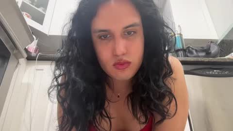 Aria online show from December 3, 6:10 am