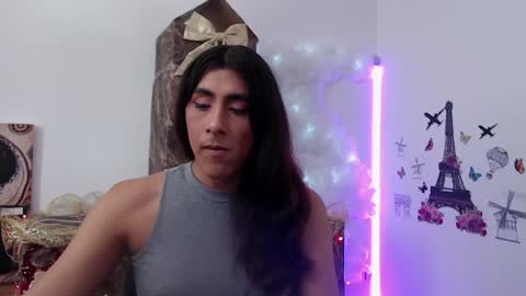 Ariana Forero ---- independet model online show from December 10, 6:17 pm